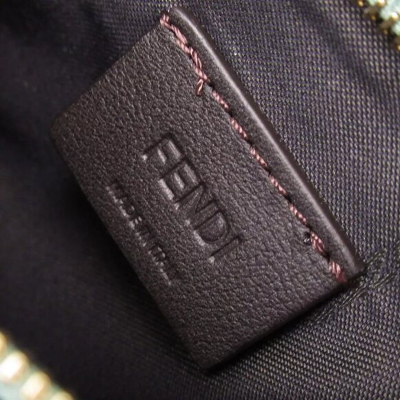 Auth FENDI Smartphone case holder Phone holder Pale green leather - Picture 10 of 16